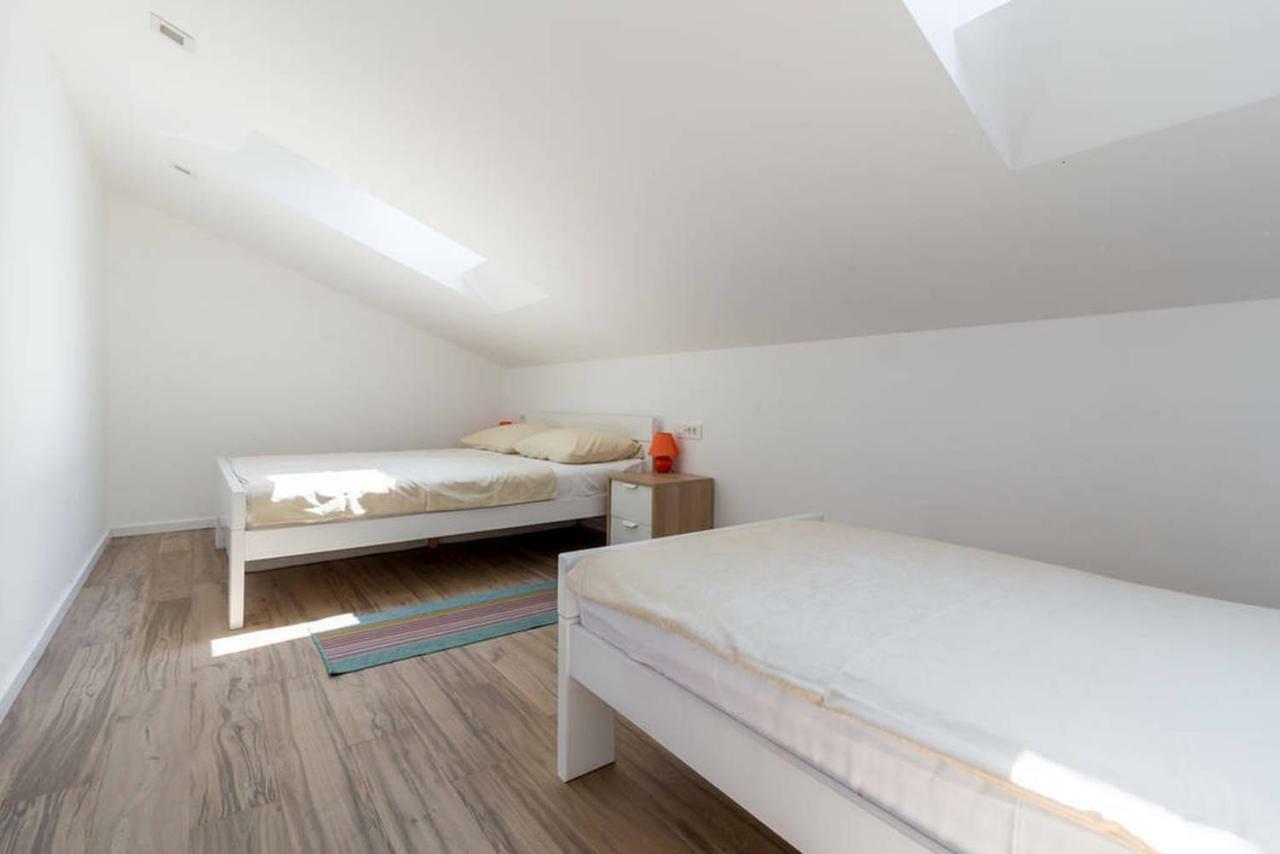 Apartments Beach House Villa Premantura Exterior foto